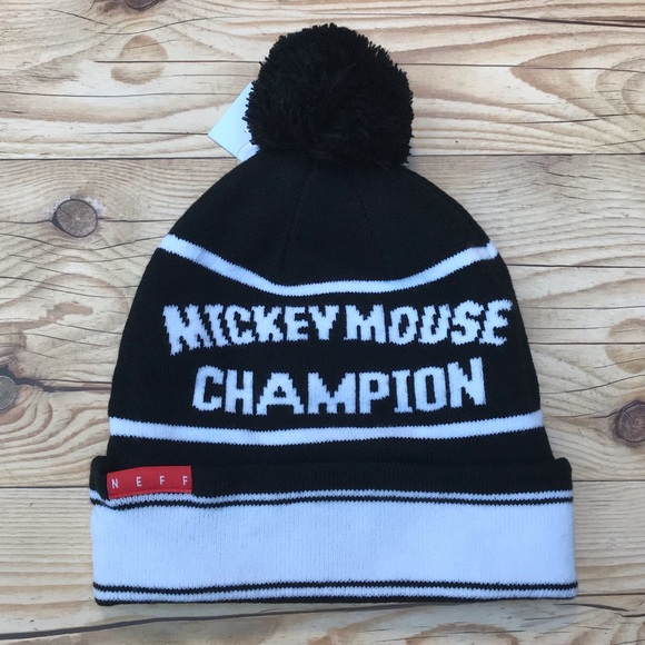 Disney by Neff Mickey Mouse Winter POM Hat - Picture 6 of 15